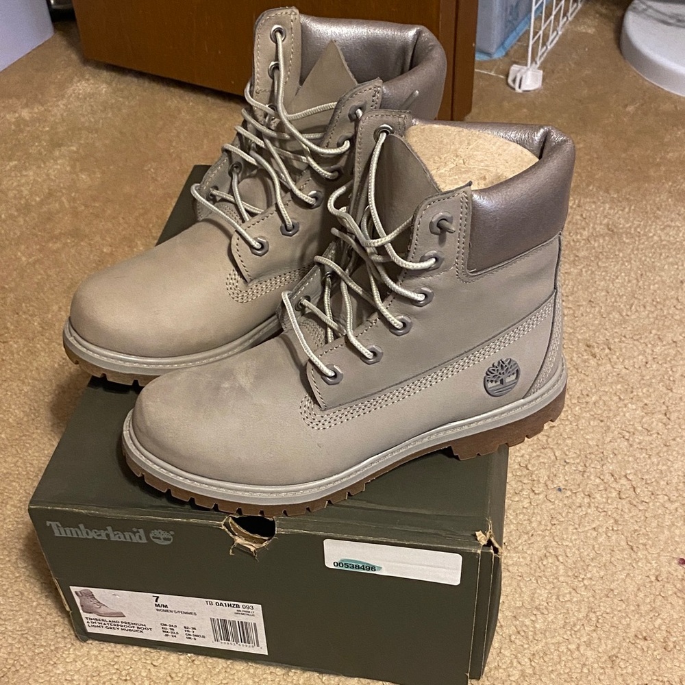 Timberland Light Gray Leather Boots